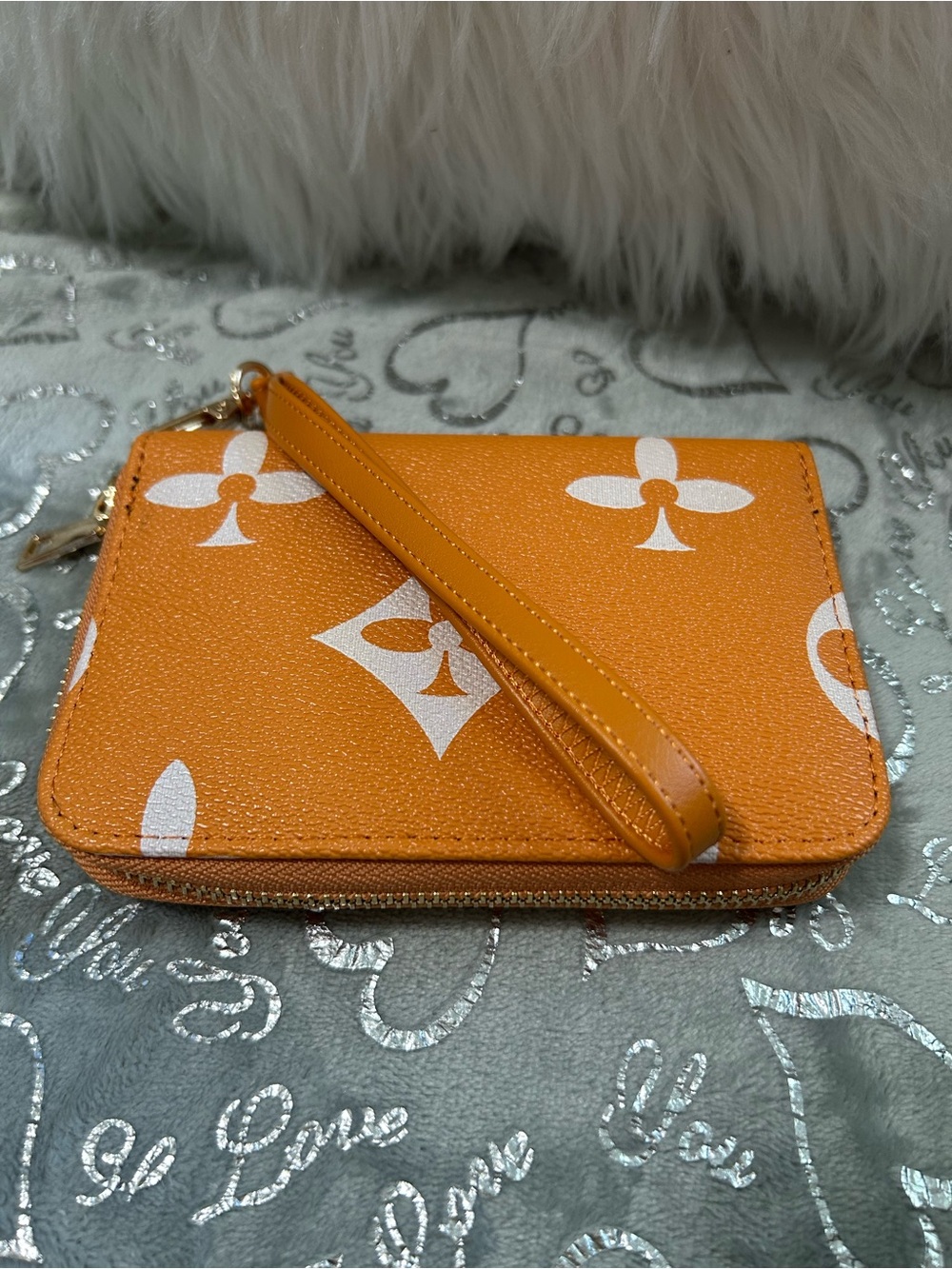 NWT Classic Fashion Monogram Crossbody wi/Gold Chain & Matching Wallet, Orange - Picture 11 of 11